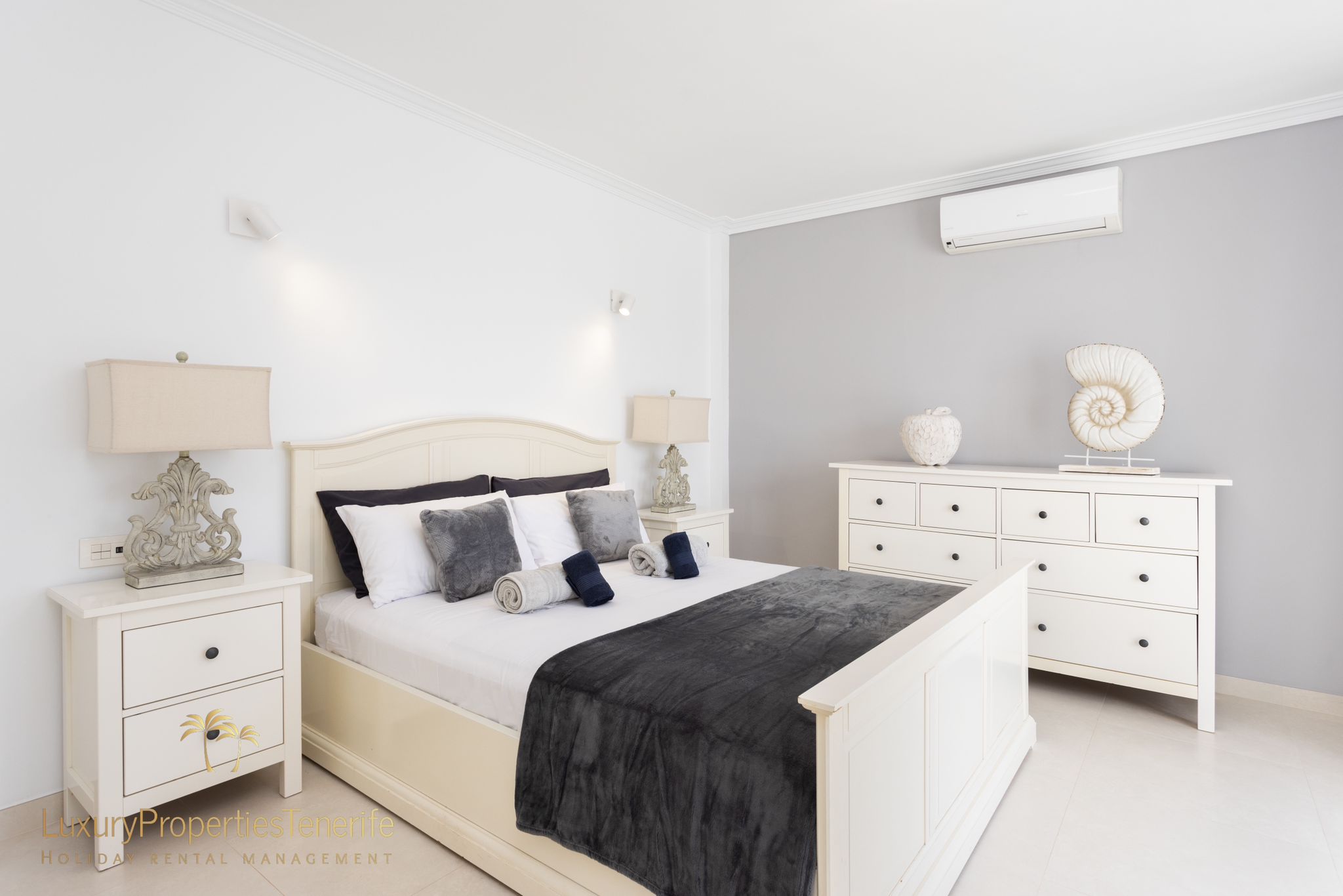 Vila Tropical — dormitor 2